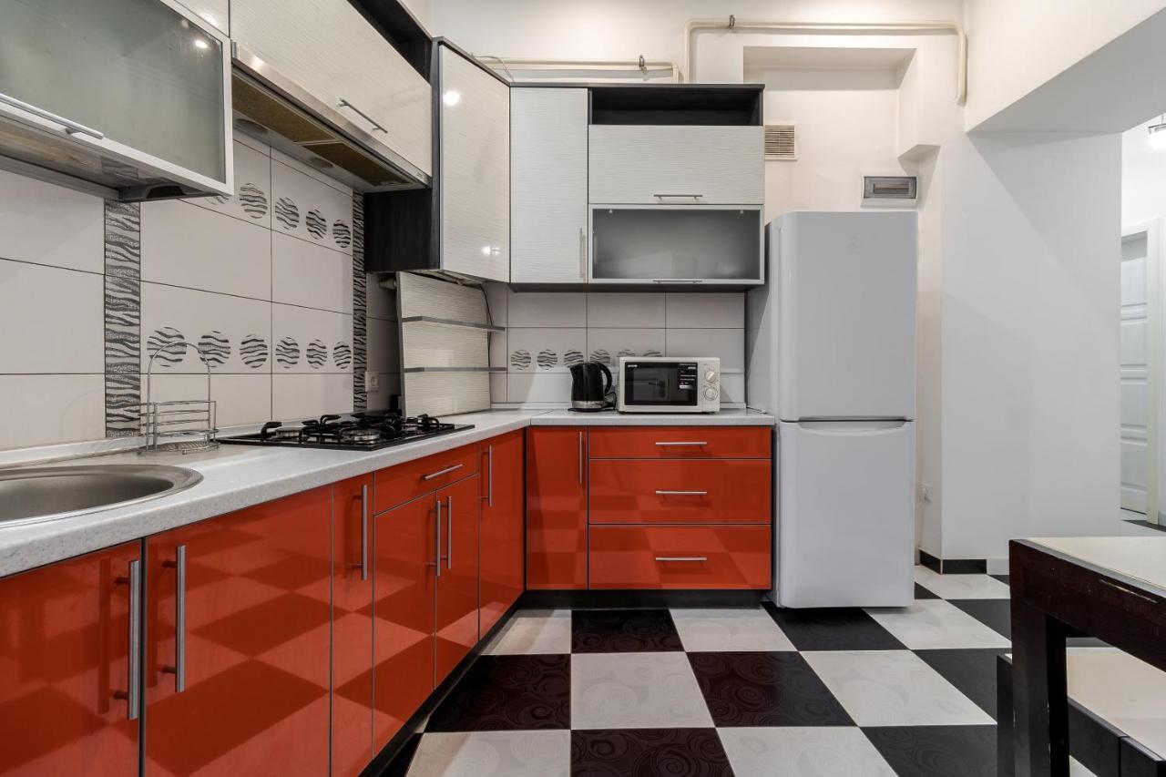 Halytska Apartment リヴィウ エクステリア 写真