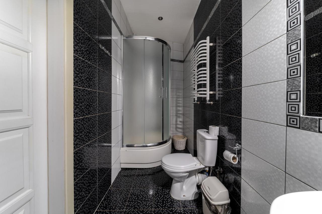 Halytska Apartment リヴィウ エクステリア 写真