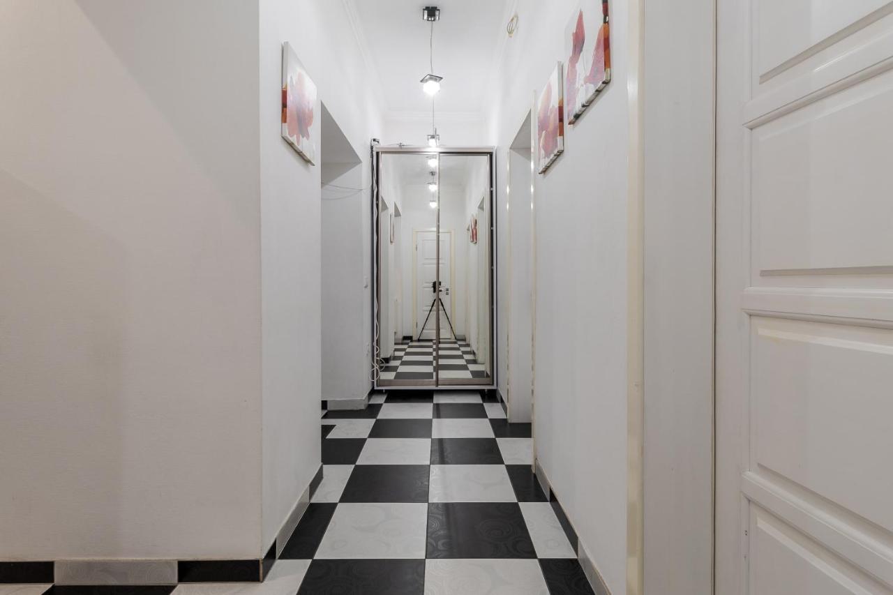 Halytska Apartment リヴィウ エクステリア 写真